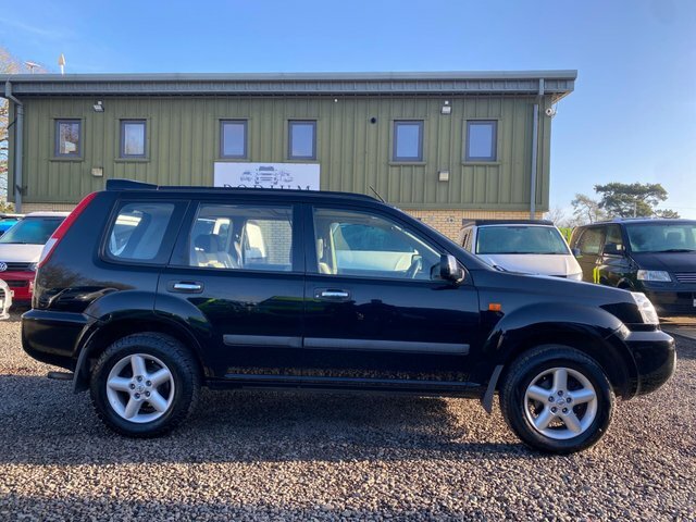 Nissan X-Trail 2.0I Se Green #20