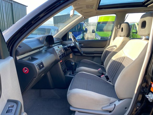 Nissan X-Trail 2.0I Se Green #15