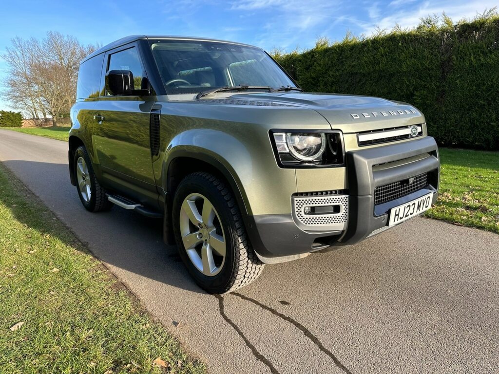 Land Rover Defender 90 3.0 D250 Hse 90 Green