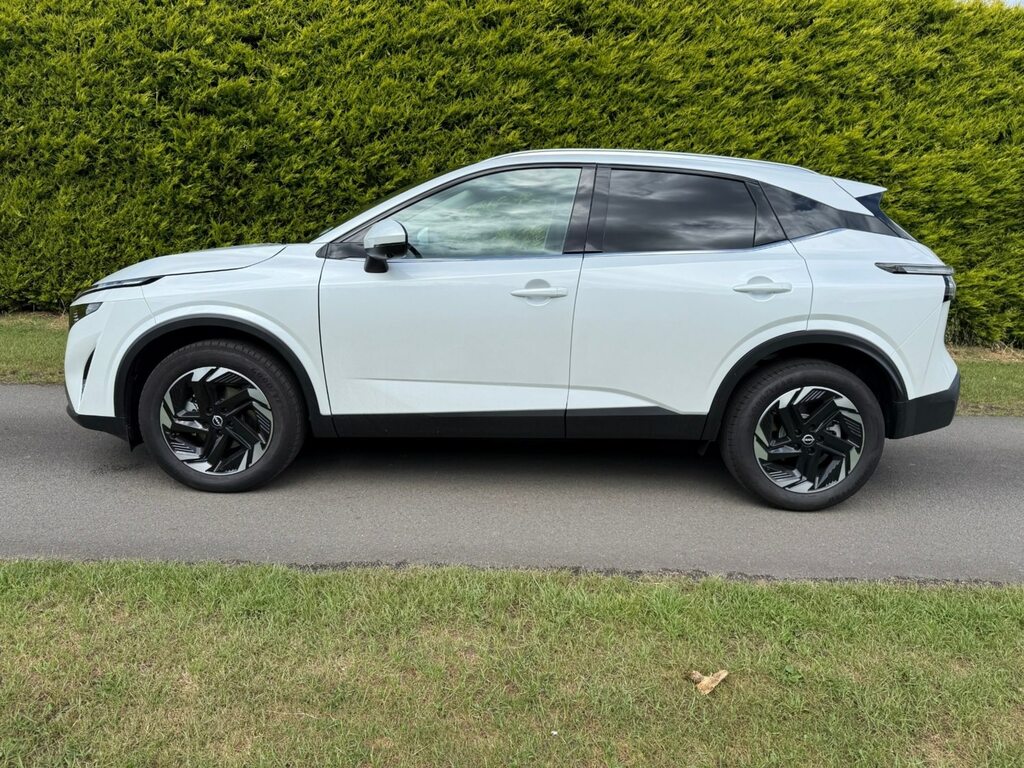 Nissan Qashqai 1.3 Dig-t Mh 158 N-connecta Xtronic BV25MVS  #4
