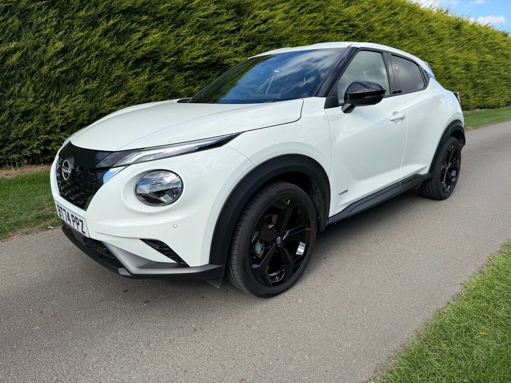 Nissan Juke 1.6 Hybrid Tekna BT74PPZ #3