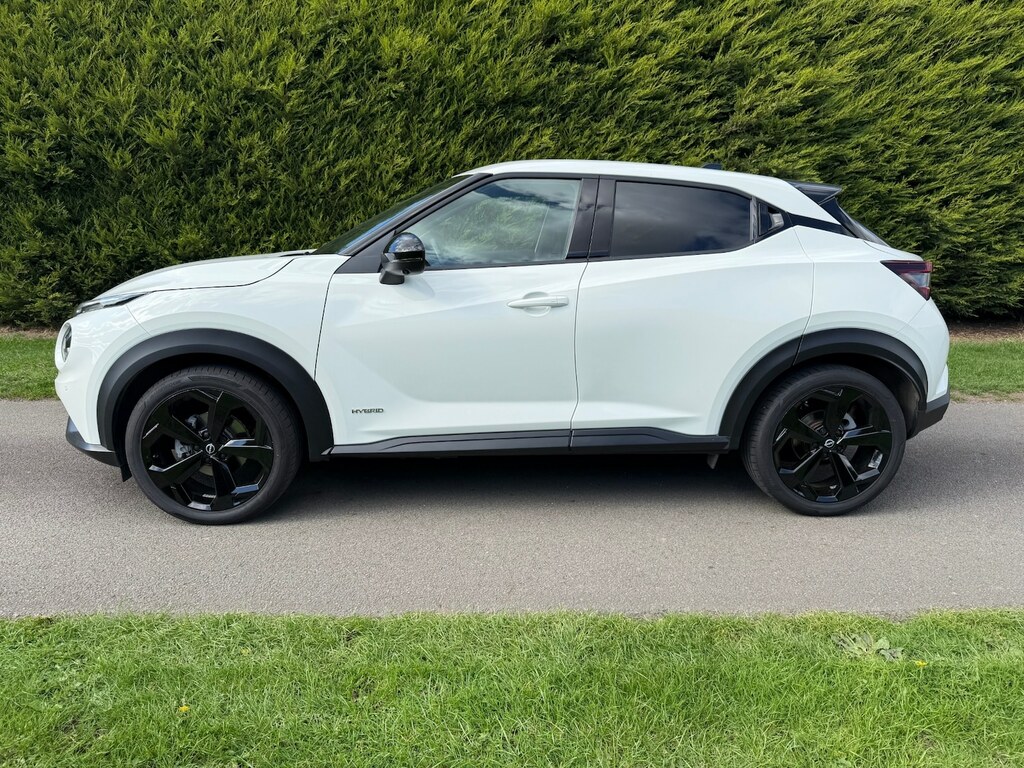 Nissan Juke 1.6 Hybrid Tekna BT74PPZ #4