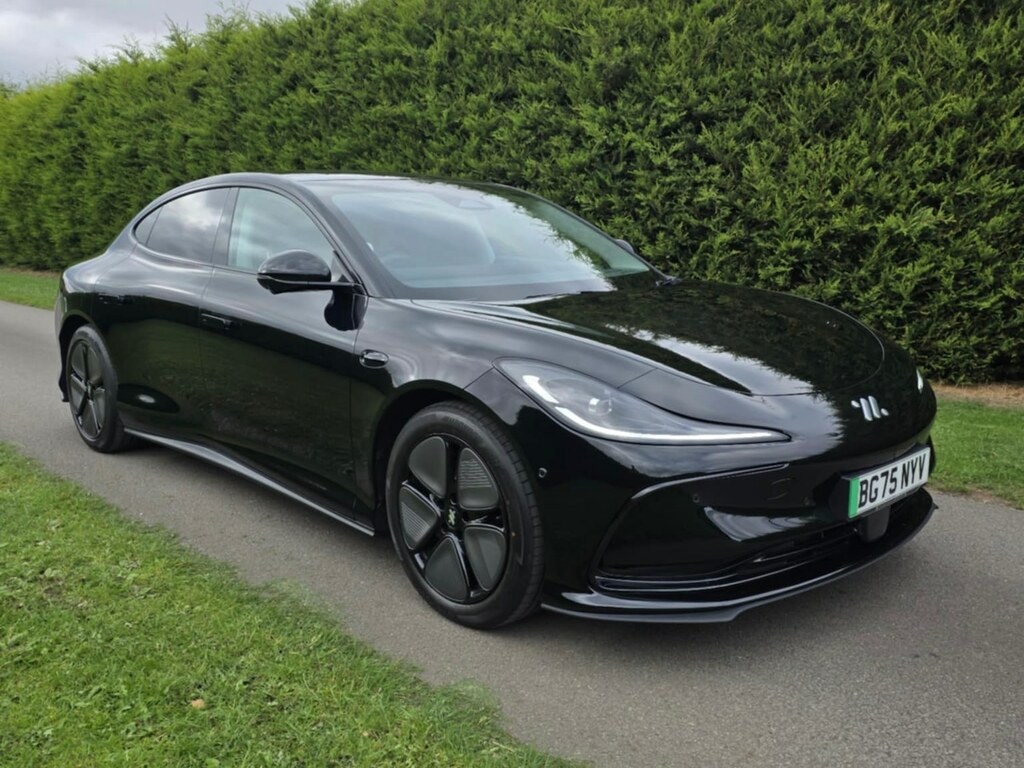 MG IM5 300Kw Long Range 100Kwh