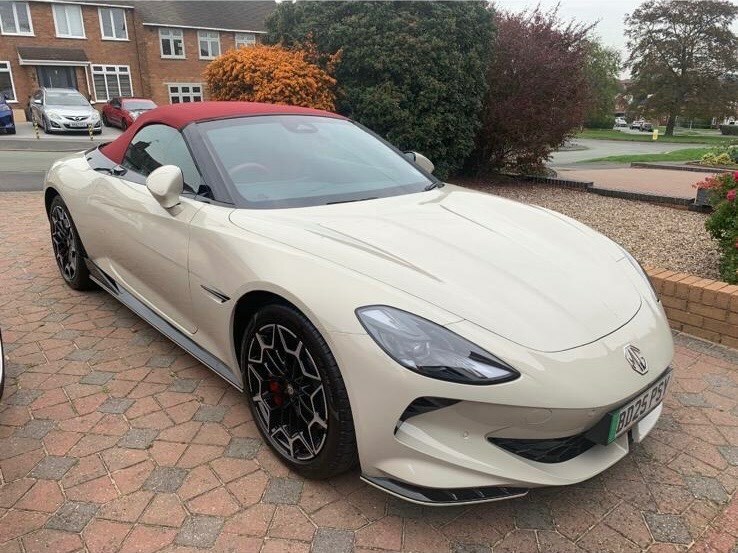 MG Cyberster 250Kw Trophy Single Motor 77 Kwh
