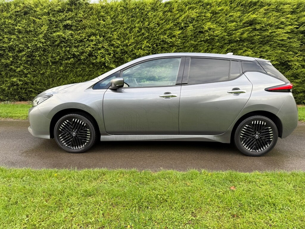Nissan Leaf 160Kw E N-connecta 59Kwh BV72YJM #4