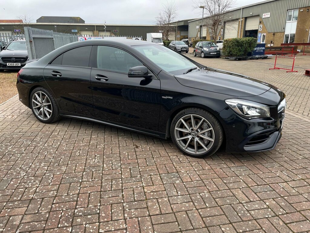 Mercedes-Benz CLA Class 2.0 Cla45 Amg Coupe Spds Dct 4Matic Euro 6 Ss 4 Black