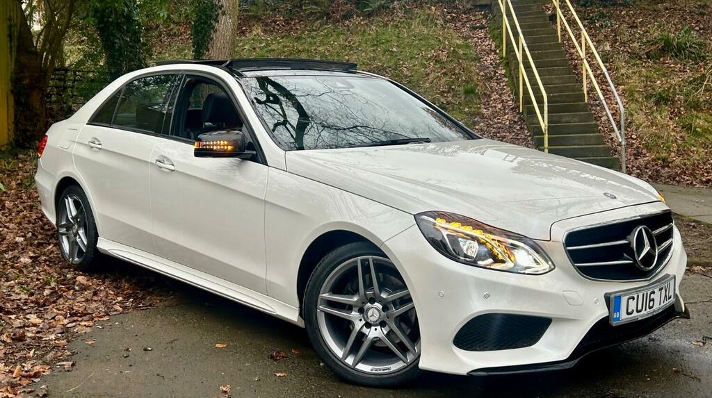 Mercedes-Benz E Class Saloon E220amg Night Edition Prem1owner-only 35 White