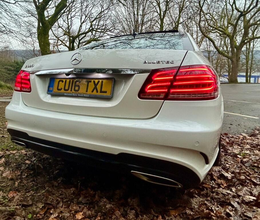 Mercedes-Benz E Class Saloon E220amg Night Edition Prem1owner-only 35 White #5