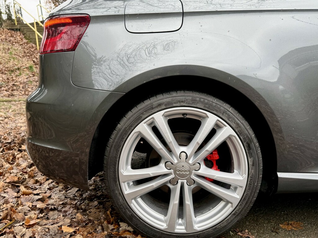 Audi A3 Hatchback 1.8T Quattros Line 180Bi Xenons-1owner CP63FTJ Grey #5