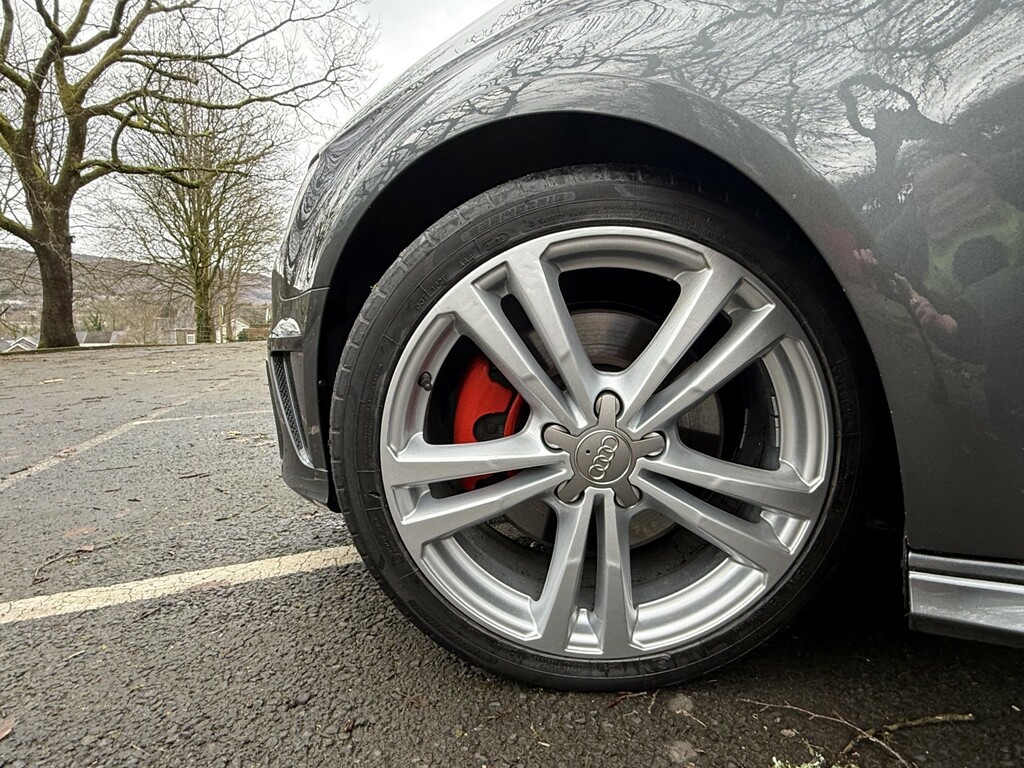 Audi A3 Hatchback 1.8T Quattros Line 180Bi Xenons-1owner CP63FTJ Grey #6