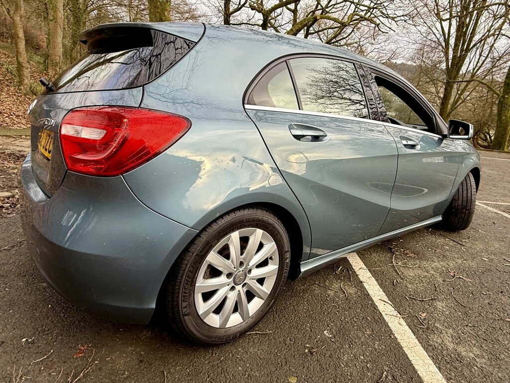 Mercedes-Benz A Class Hatchback A180 Seonly 20K-12svs-leather-20taxs Blue #4