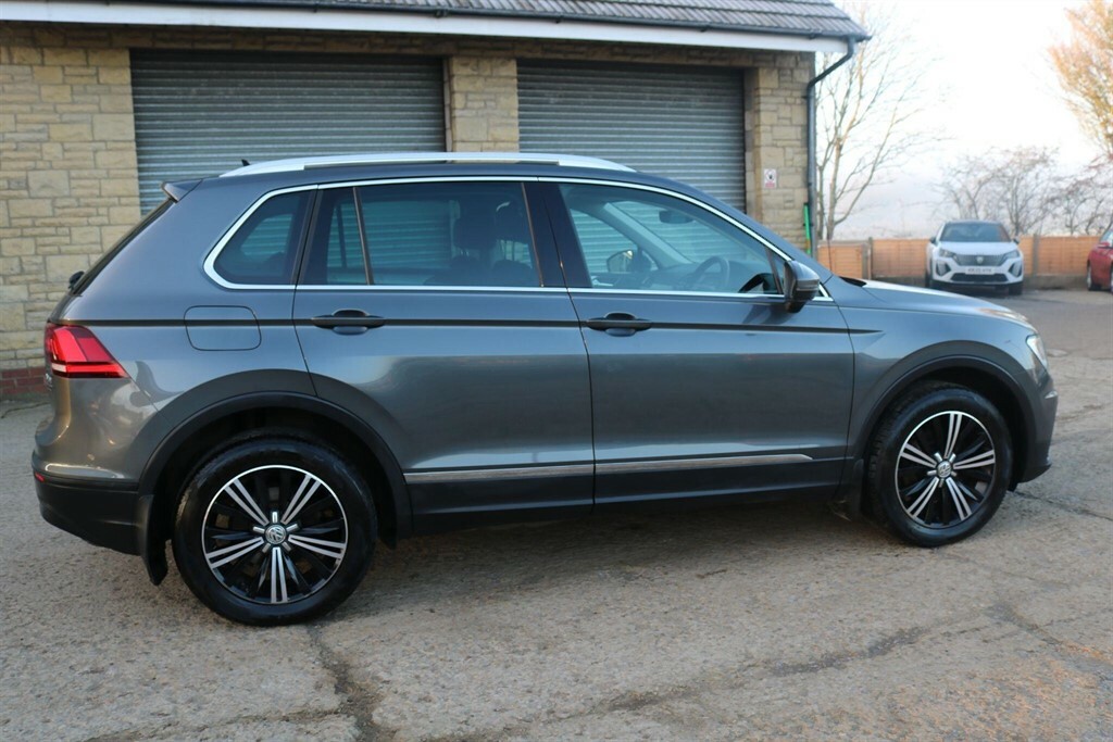Volkswagen Tiguan 2.0 Tdi Bluemotion Tech Se Navigation Dsg 4Motion RE17OEJ Grey #5