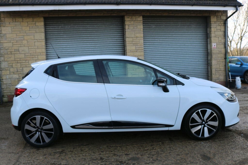 Renault Clio 1.5 Dci Dynamique S Nav Euro 6 Ss WM65XUZ White #4