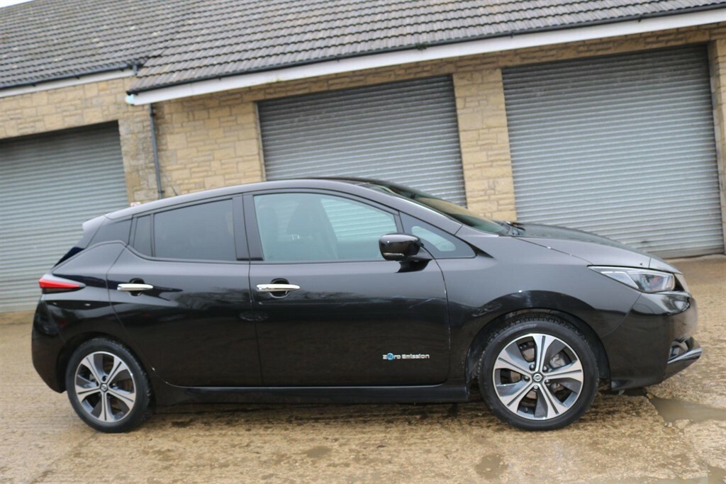 Nissan Leaf 40Kwh 2.Zero Black #4