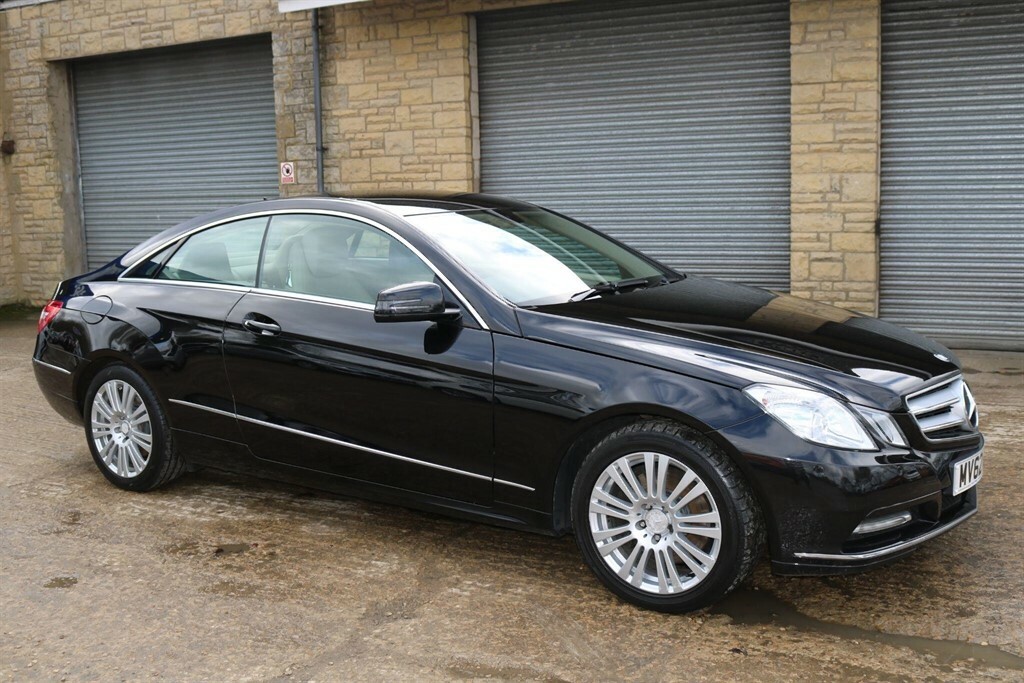 Mercedes-Benz E Class 3.0 Cdi V6 Blueefficiency Se G-tronic Euro 5 Black #2