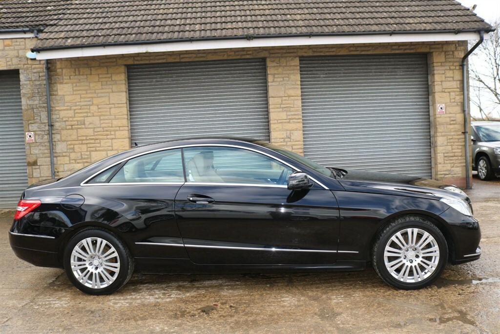 Mercedes-Benz E Class 3.0 Cdi V6 Blueefficiency Se G-tronic Euro 5 Black #4