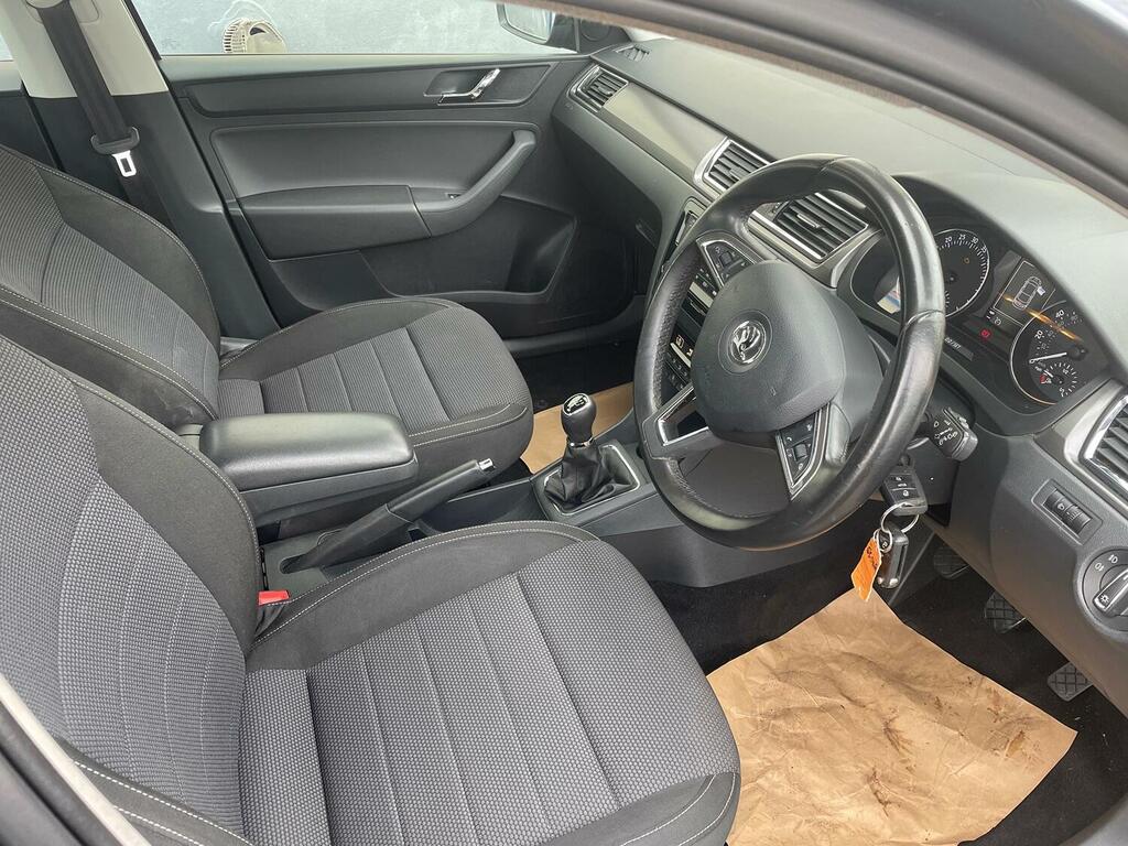 Skoda Rapid Hatchback 1.6 Tdi Se L 2016 OV16PLN Grey #6