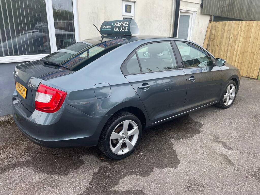 Skoda Rapid Hatchback 1.6 Tdi Se L 2016 OV16PLN Grey #2