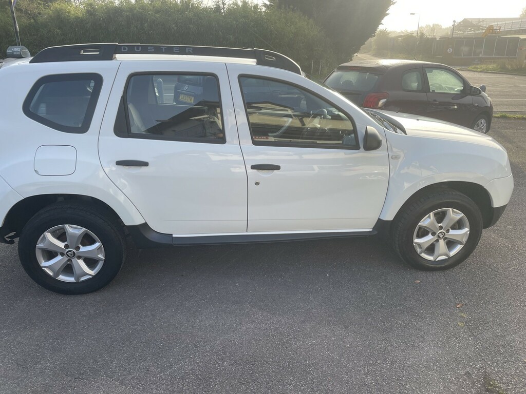 Dacia Duster Suv 1.5 Ambiance Dci 110 4X4 2015 YF15TZO White #2