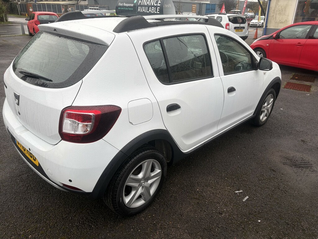 Dacia Sandero Stepway Hatchback 0.9 Stepway Laureate Tce 90 2016 LY16HBD White #3