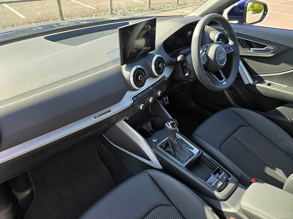 Audi Q2 S Line 35 Tfsi 150 Ps S Tronic - 2025 WG25PXD Blue #2