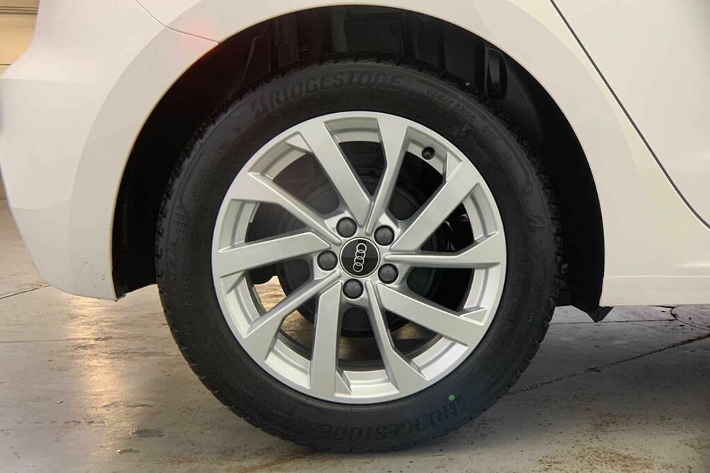 Audi A1 Sport 25 Tfsi 95 Ps 5-Speed - 2024 25 HG25DXJ White #5