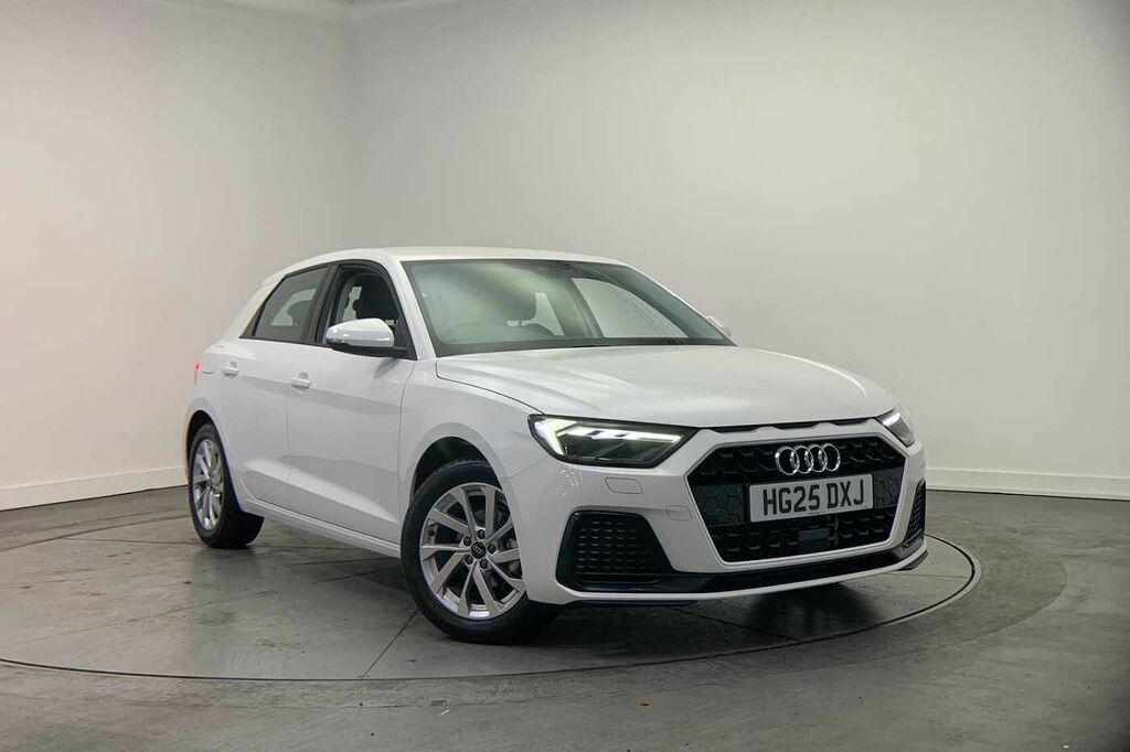 Audi A1 Sport 25 Tfsi 95 Ps 5-Speed - 2024 25 White