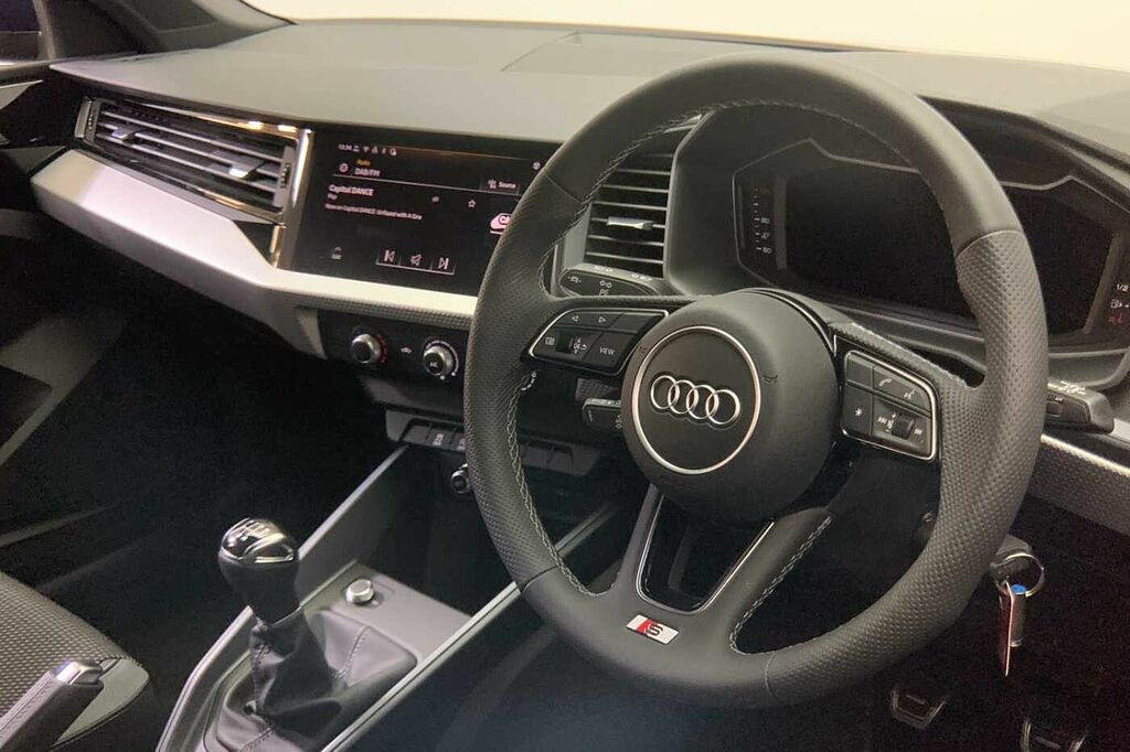 Audi A1 S Line 25 Tfsi 95 Ps 5-Speed - 2024 25 HG25ONC Blue #6