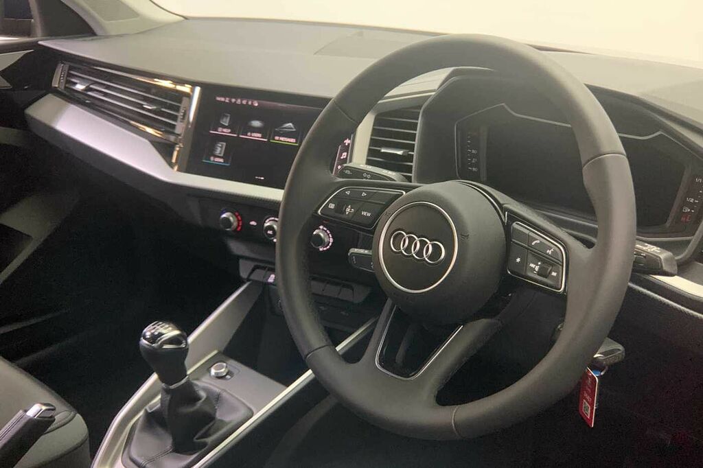Audi A1 Sport 25 Tfsi 95 Ps 5-Speed - 2024 25 HG25XSR Blue #6