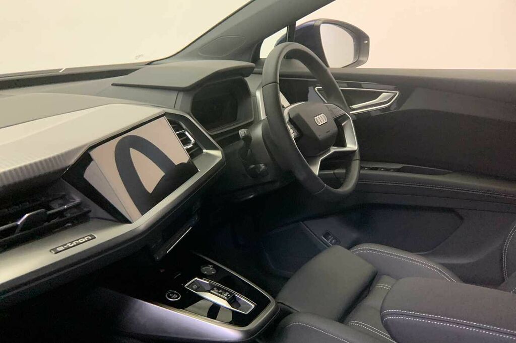 Audi Q4 E Tron Q4 Sportback Sport 45 E-tron Quattro 210,00 Kw - 2 Blue #2