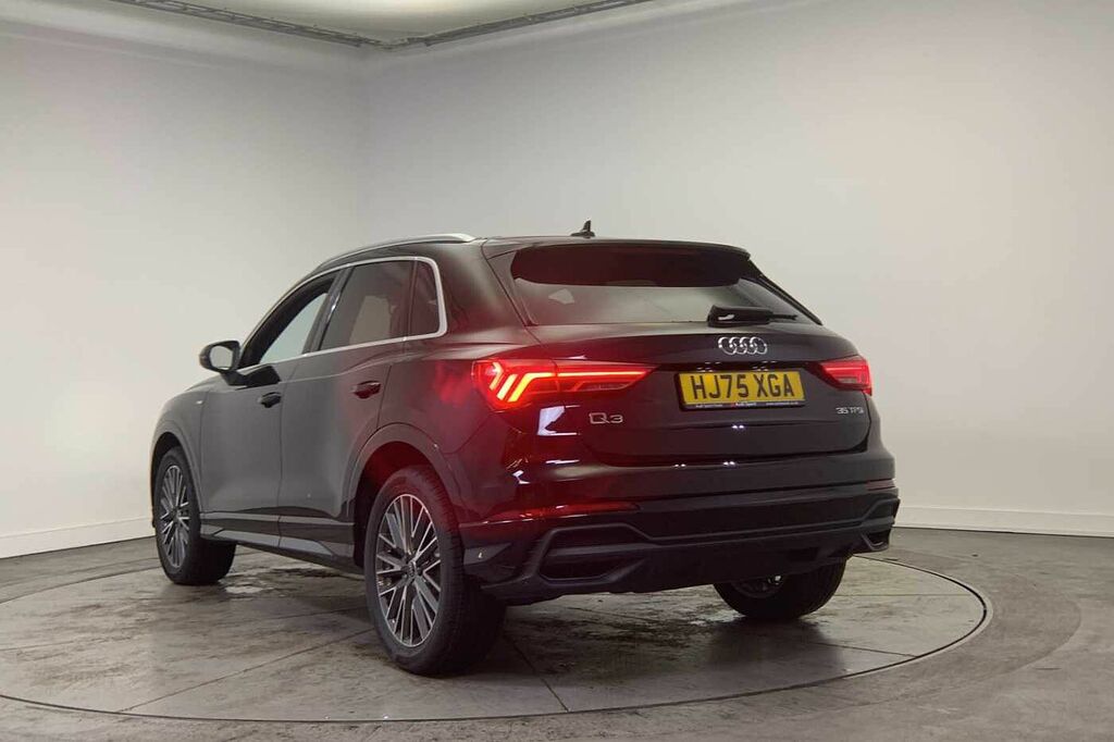 Audi Q3 S Line 35 Tfsi 150 Ps 6-Speed - 2024 Black #3