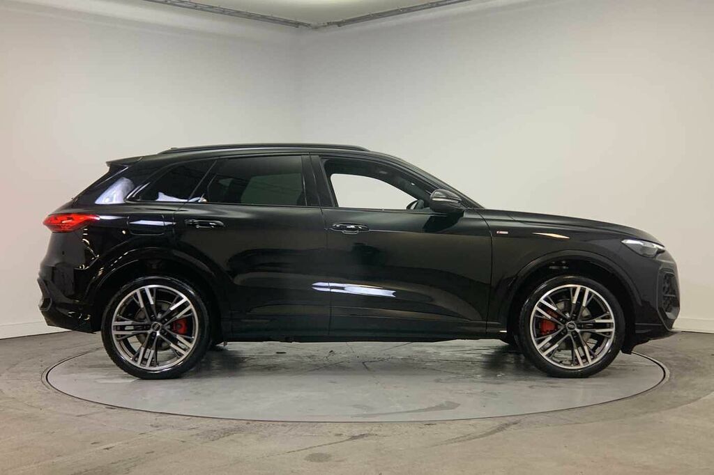 Audi Q5 Suv Edition 1 Tfsi Quattro 204 Ps S Tronic - 2025 HG75MXB Black #4