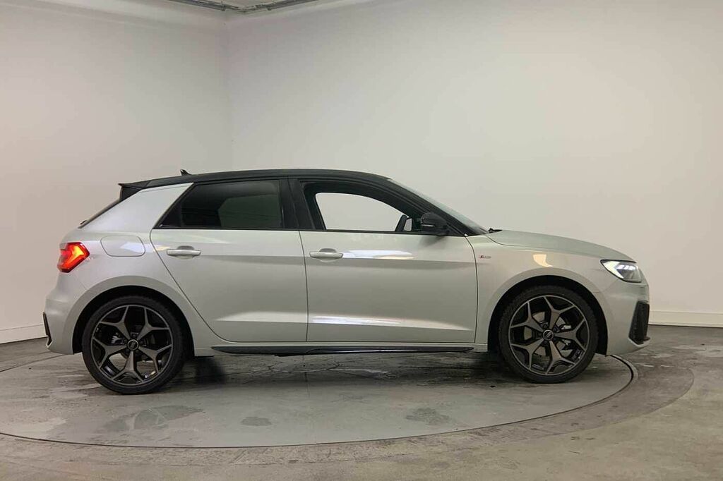 Audi A1 Black Edition 35 Tfsi 150 Ps S Tronic - 2025 HG75DKA Silver #4