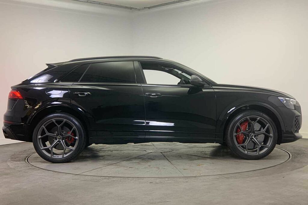 Audi Q6 Suv Edition 1 E-tron Performance 225,00 Kw Blue #4