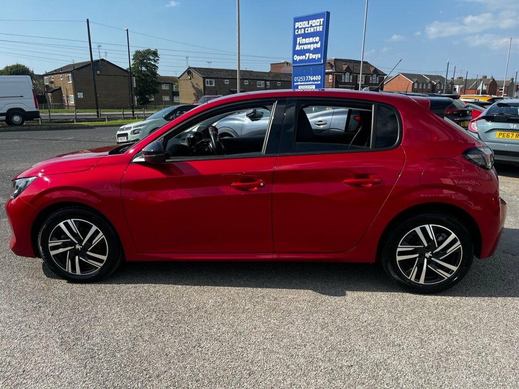 Peugeot 208 1.2L Allure Premium KM73XZN Red #4