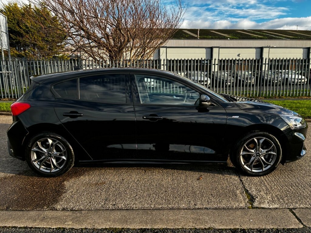 Ford Focus 1L St-line Edition BG71GDV Black #5
