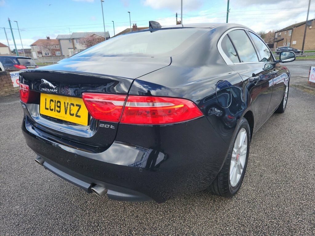 Jaguar XE 2L Prestige LC19VCZ Black #3