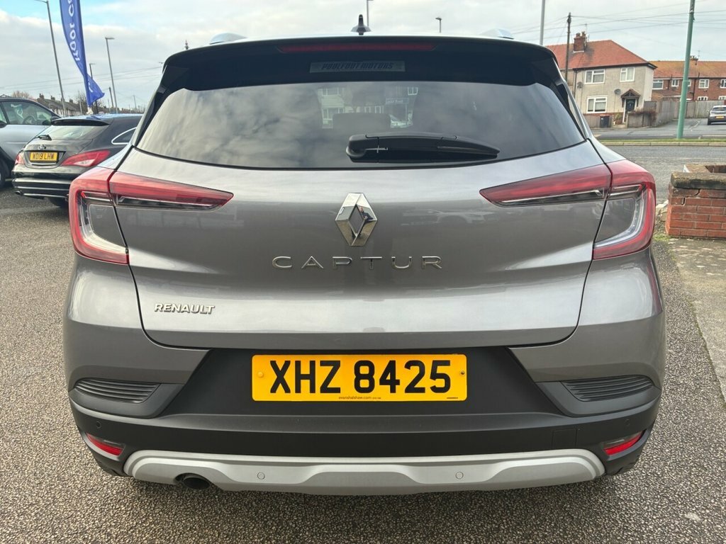 Renault Captur 1.5L Iconic XHZ8425 Grey #3