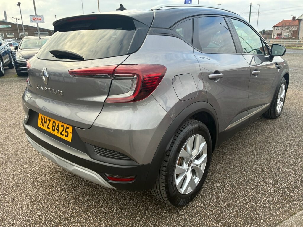 Renault Captur 1.5L Iconic XHZ8425 Grey #3