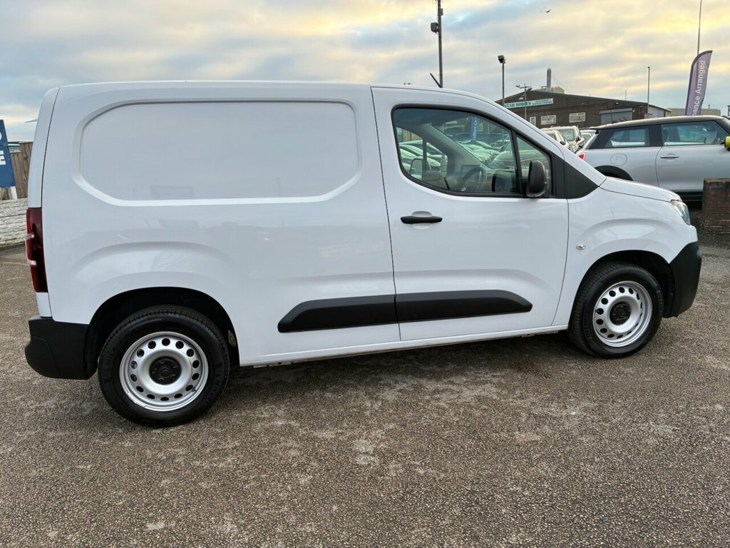 Citroen Berlingo 1.5L Enterprise Edition M CJ72MYW White #5