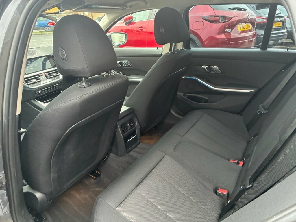 BMW 3 Series 2L Se Pro YB71EHX Grey #6