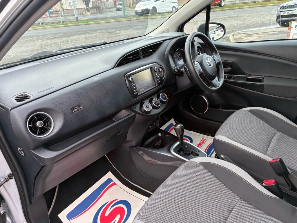 Toyota Yaris 1.5L Y20 Bi-tone Silver #4