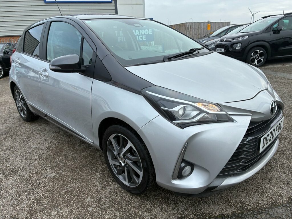 Toyota Yaris 1.5L Y20 Bi-tone Silver