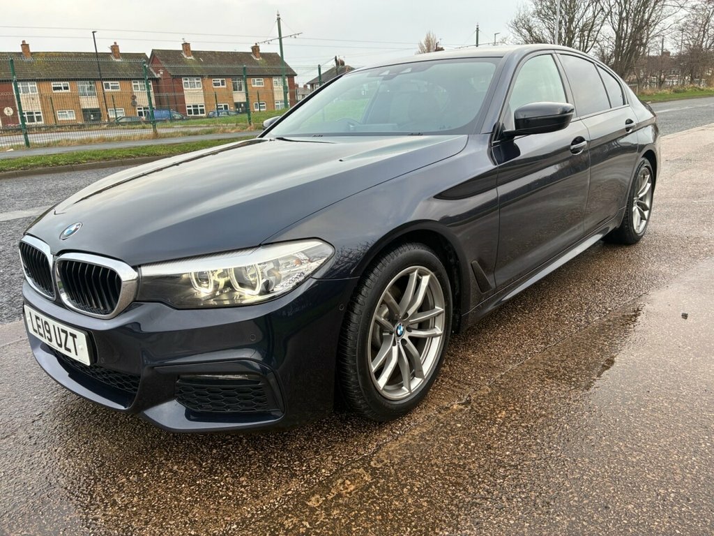 BMW 5 Series 2L M Sport Black #2