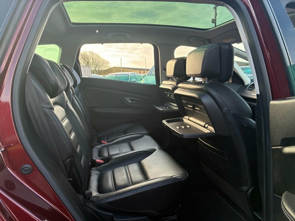 Renault Grand Scenic 1.5L Signature Nav Red #5