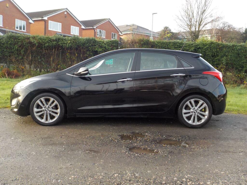 Hyundai I30 1.6 Crdi Blue Drive Premium Euro 6 S S EU65XKT Black #2