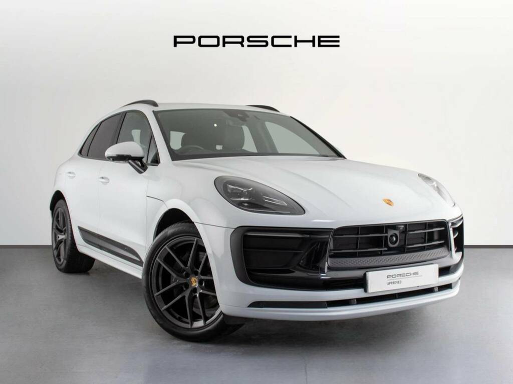 Porsche Macan T My23 White