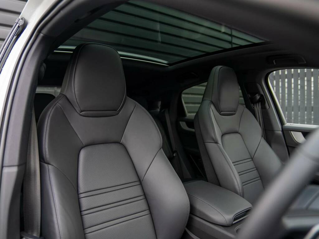 Porsche Cayenne S Coup233 White #5