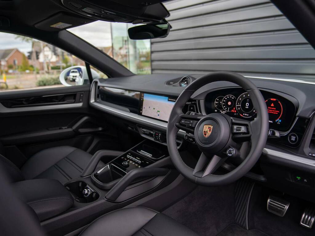 Porsche Cayenne S Coup233 White #4