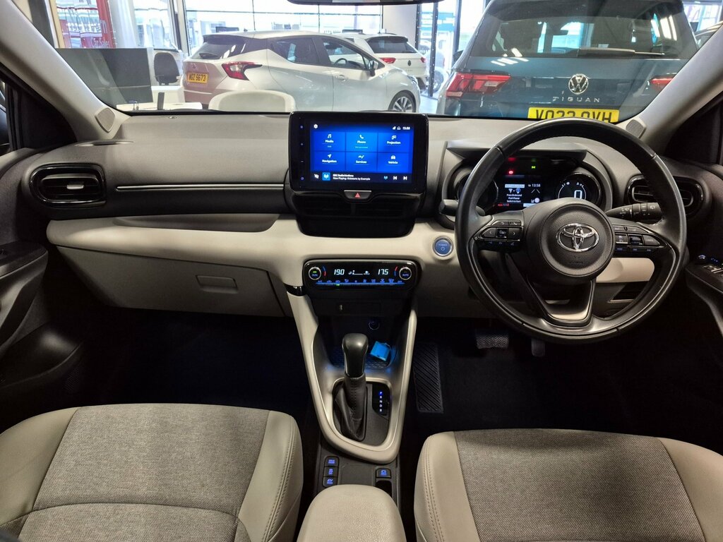 Toyota Yaris 1.5 Vvt-h Excel Hatchback Hybrid E-cvt BT72HNL Grey #3